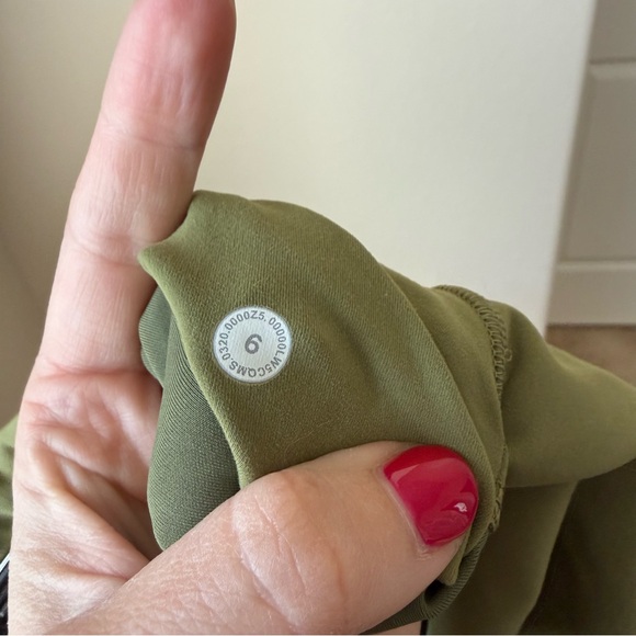 Lululemon Invigorate High-Rise Tight 25" Bronze Green Size 6 - Picture 4 of 4